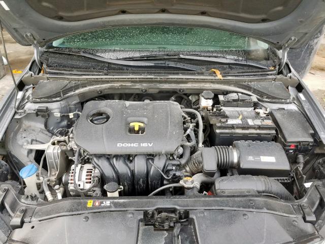 Photo 6 VIN: KMHD84LFXHU313123 - HYUNDAI ELANTRA SE 