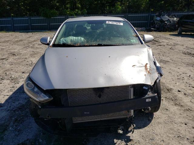 Photo 4 VIN: KMHD84LFXHU339947 - HYUNDAI ELANTRA 