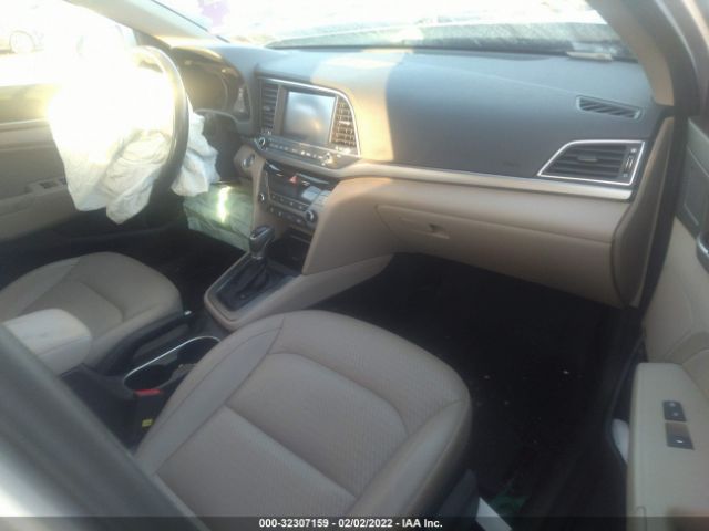 Photo 4 VIN: KMHD84LFXHU358241 - HYUNDAI ELANTRA 