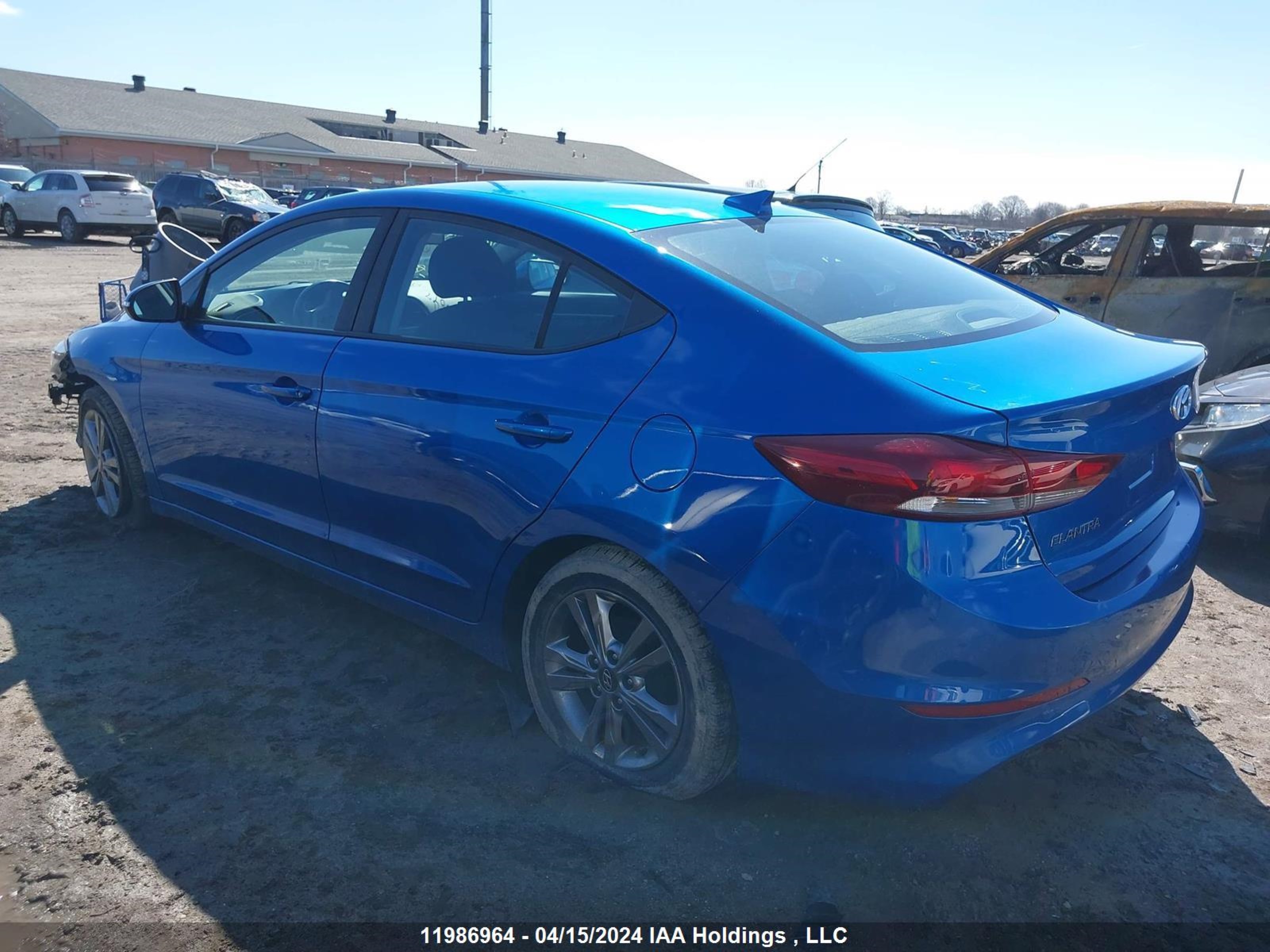 Photo 2 VIN: KMHD84LFXJU476697 - HYUNDAI ELANTRA 