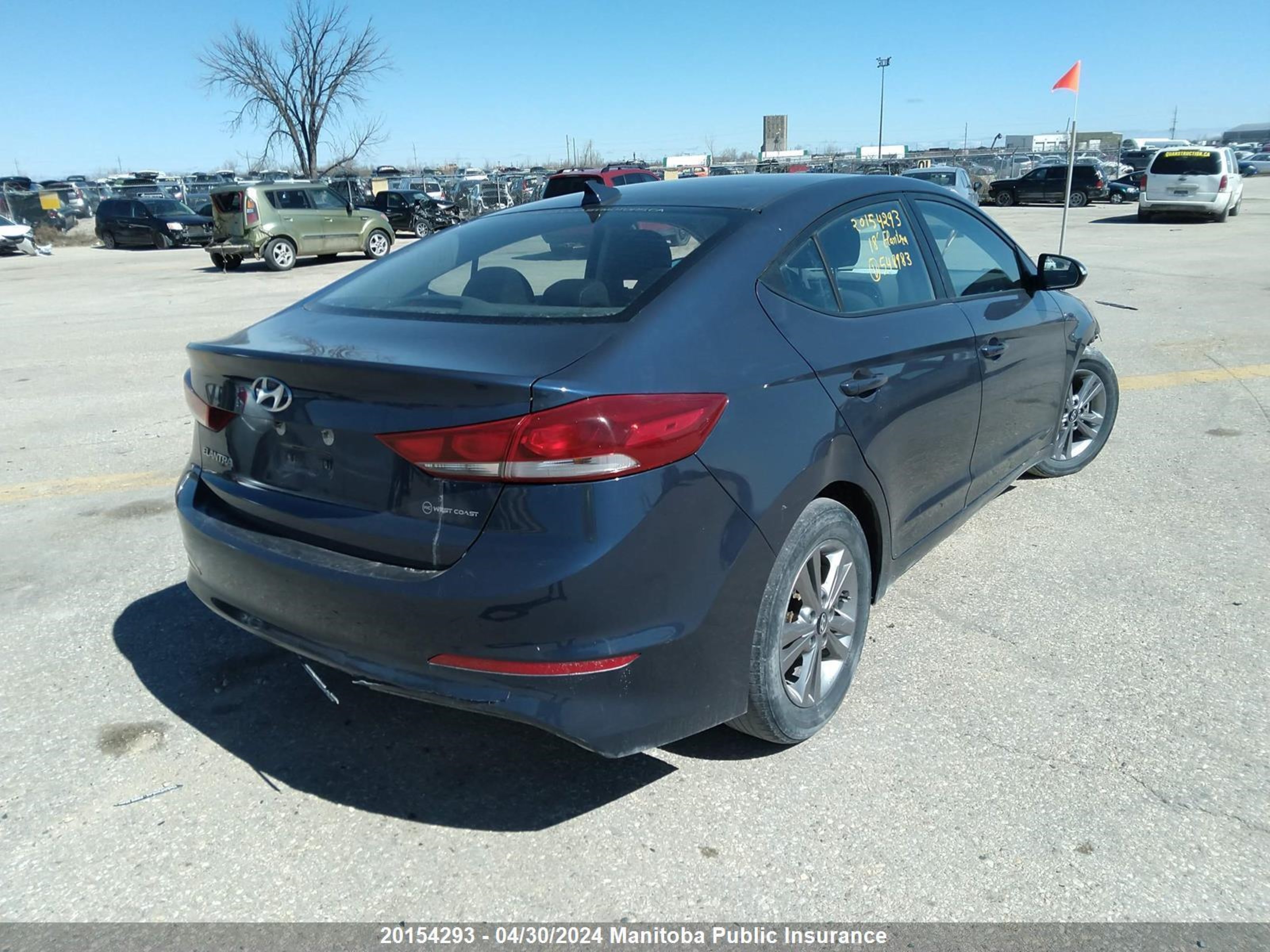 Photo 3 VIN: KMHD84LFXJU548983 - HYUNDAI ELANTRA 