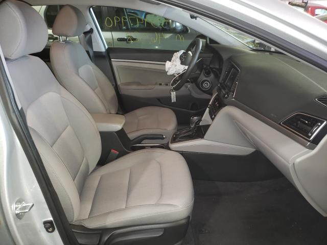 Photo 4 VIN: KMHD84LFXJU574242 - HYUNDAI ELANTRA SE 