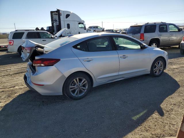 Photo 2 VIN: KMHD84LFXJU597696 - HYUNDAI ELANTRA SE 