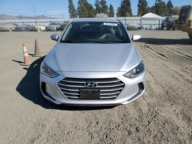 Photo 4 VIN: KMHD84LFXJU597696 - HYUNDAI ELANTRA SE 