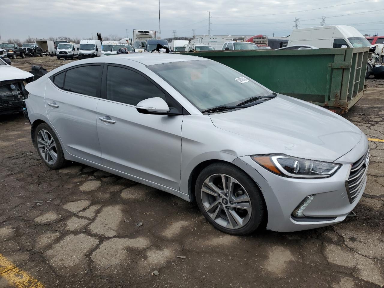 Photo 4 VIN: KMHD84LFXJU612651 - HYUNDAI ELANTRA 