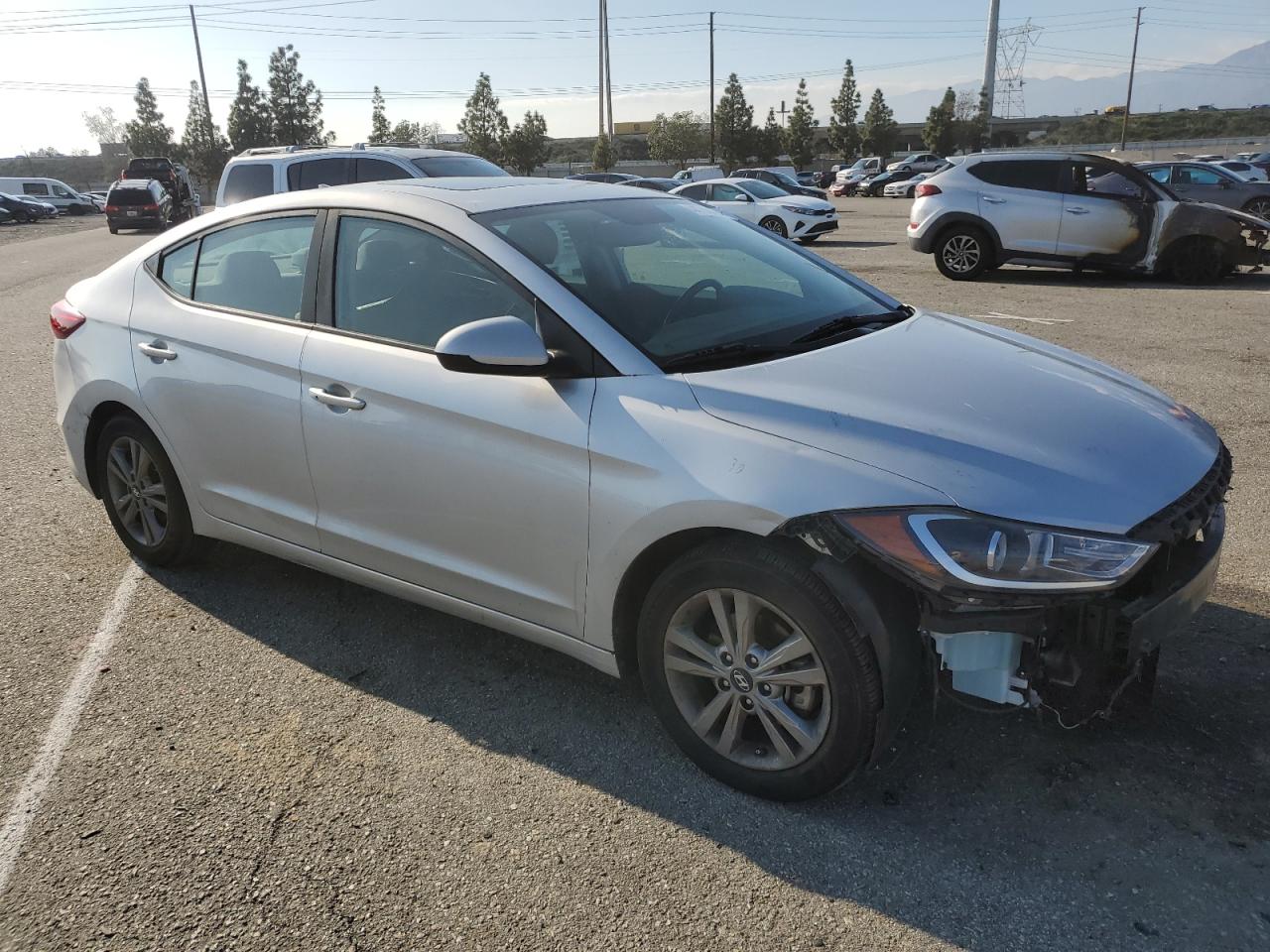 Photo 3 VIN: KMHD84LFXJU614805 - HYUNDAI ELANTRA 