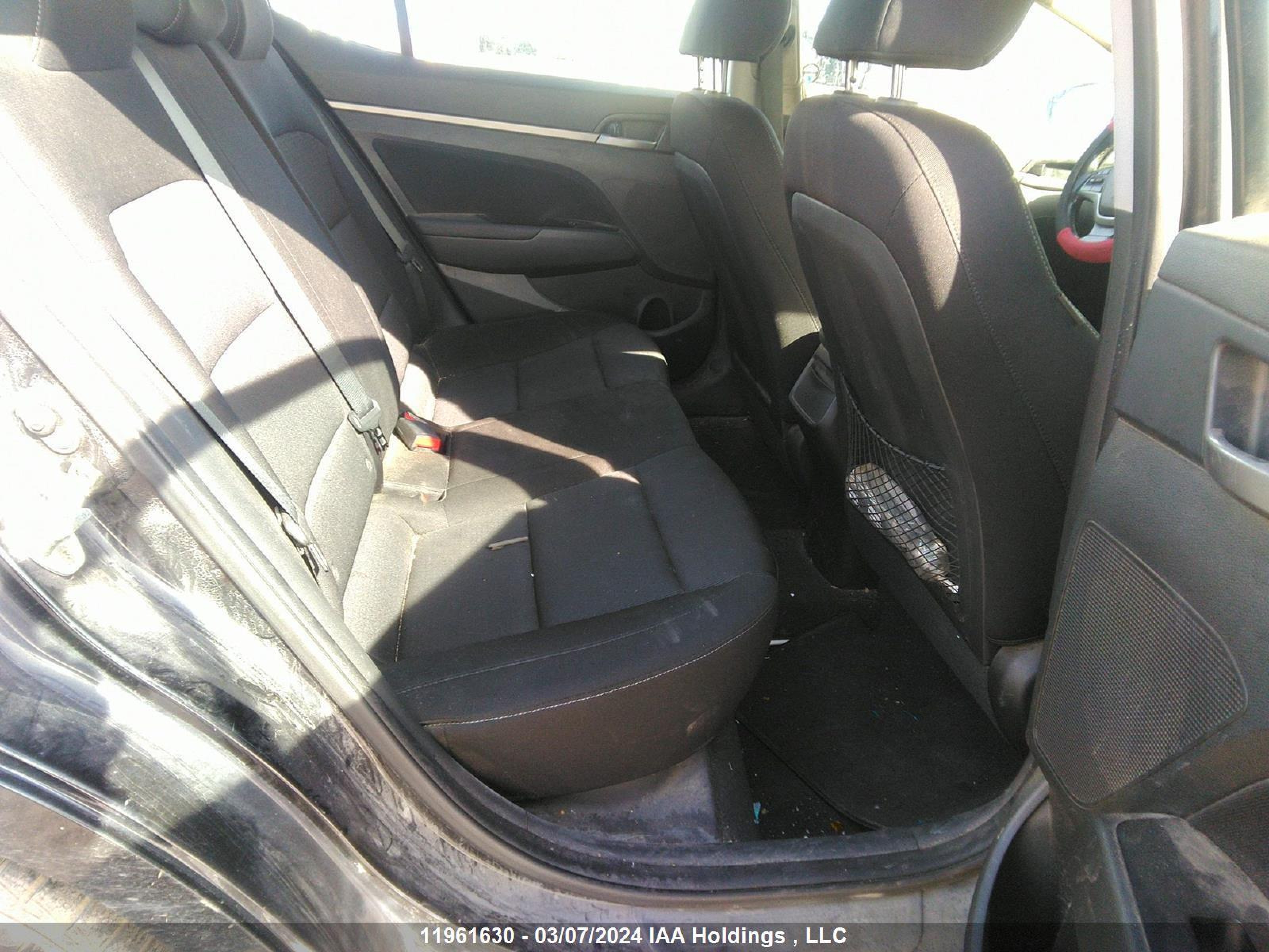 Photo 7 VIN: KMHD84LFXJU635380 - HYUNDAI ELANTRA 