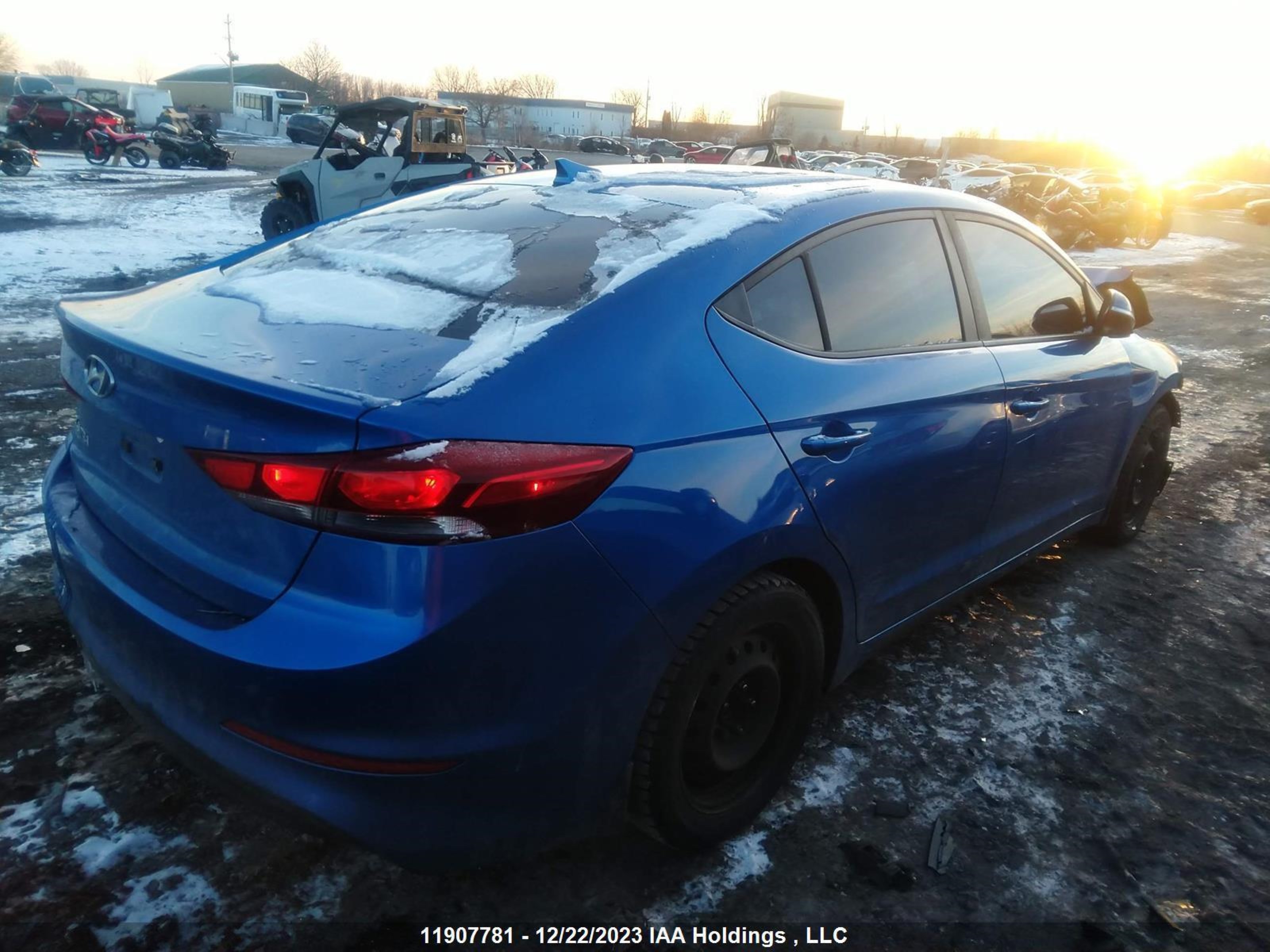 Photo 3 VIN: KMHD84LFXJU648274 - HYUNDAI ELANTRA 