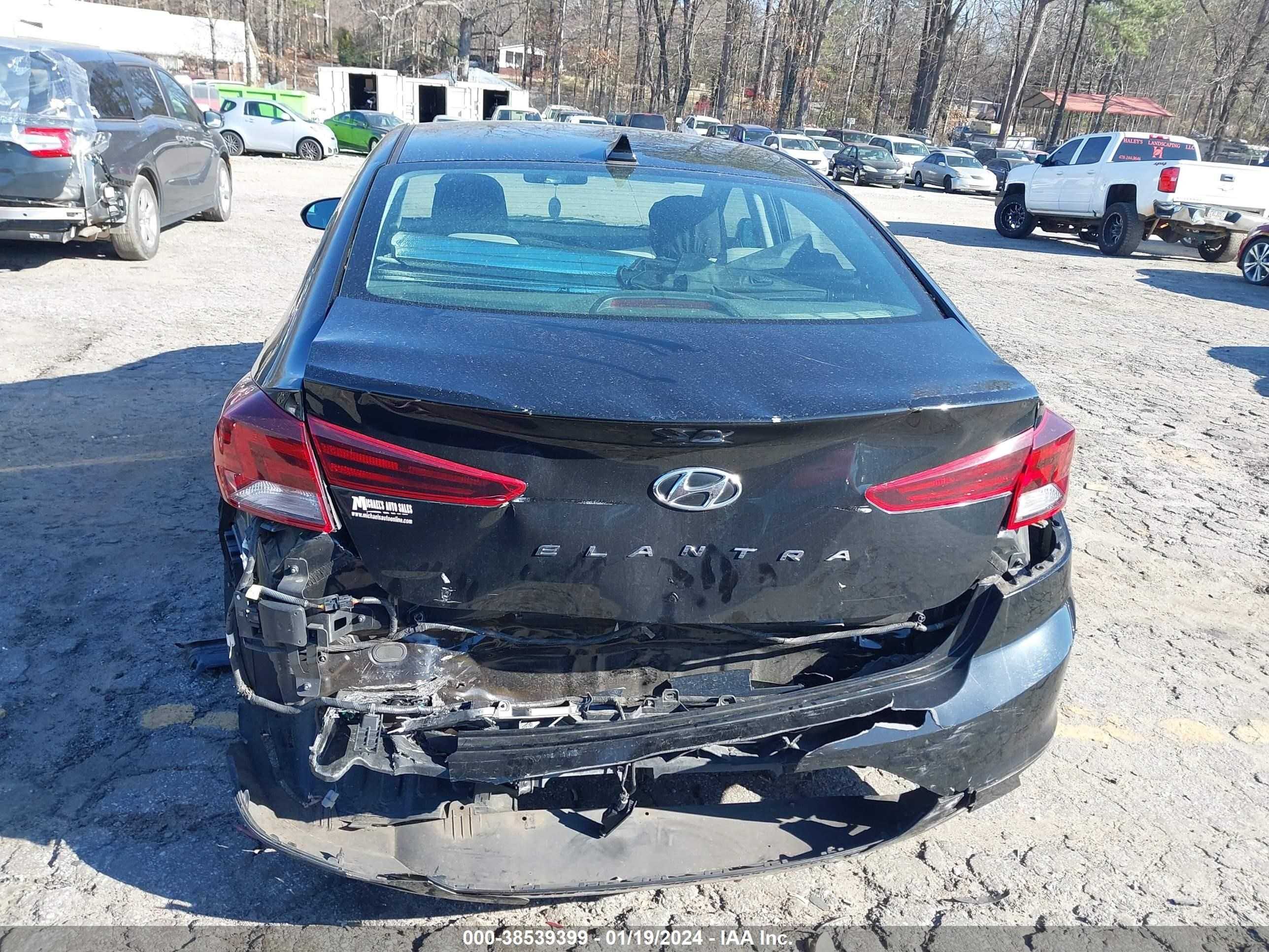 Photo 11 VIN: KMHD84LFXKU731186 - HYUNDAI ELANTRA 