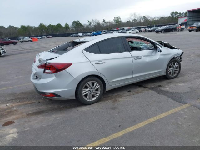 Photo 3 VIN: KMHD84LFXKU755925 - HYUNDAI ELANTRA 