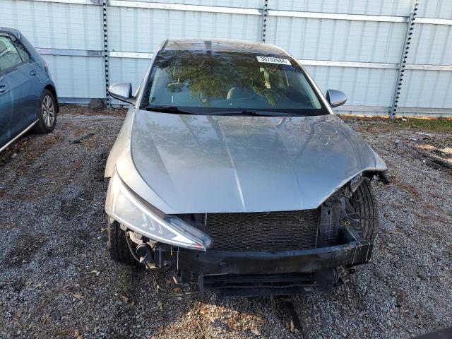 Photo 4 VIN: KMHD84LFXKU765726 - HYUNDAI ELANTRA 