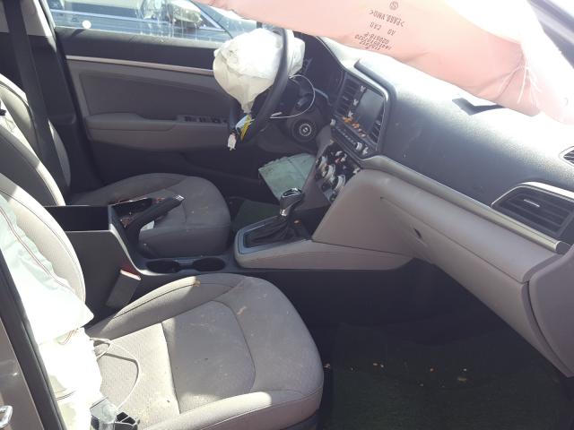 Photo 4 VIN: KMHD84LFXKU768724 - HYUNDAI ELANTRA SE 