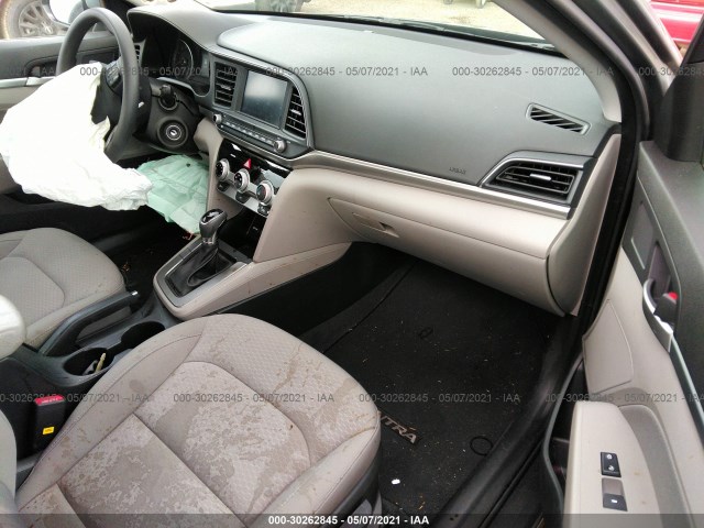 Photo 4 VIN: KMHD84LFXKU770747 - HYUNDAI ELANTRA 