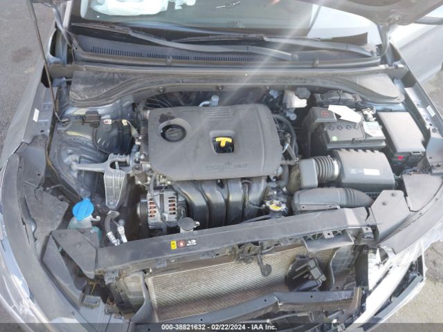 Photo 9 VIN: KMHD84LFXKU812639 - HYUNDAI ELANTRA 