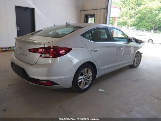 Photo 3 VIN: KMHD84LFXKU877488 - HYUNDAI ELANTRA 