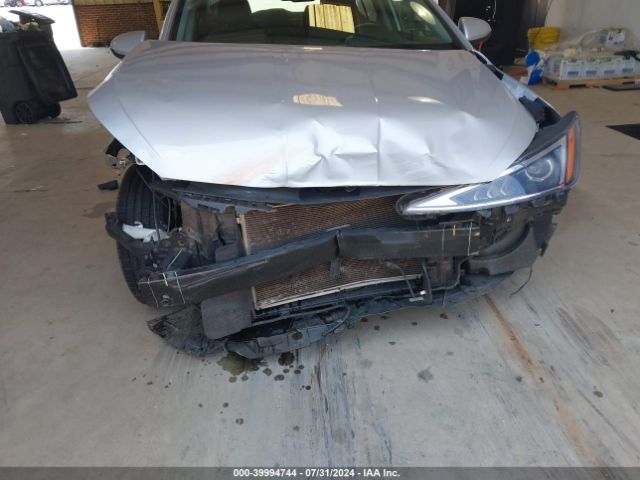 Photo 5 VIN: KMHD84LFXKU877488 - HYUNDAI ELANTRA 