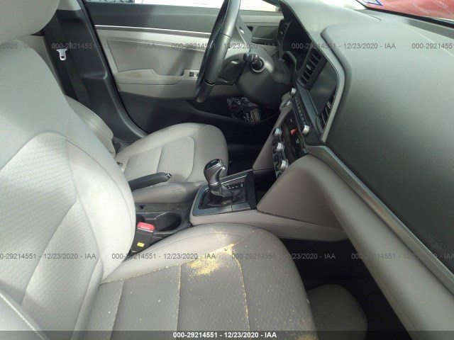 Photo 4 VIN: KMHD84LFXKU885932 - HYUNDAI ELANTRA 