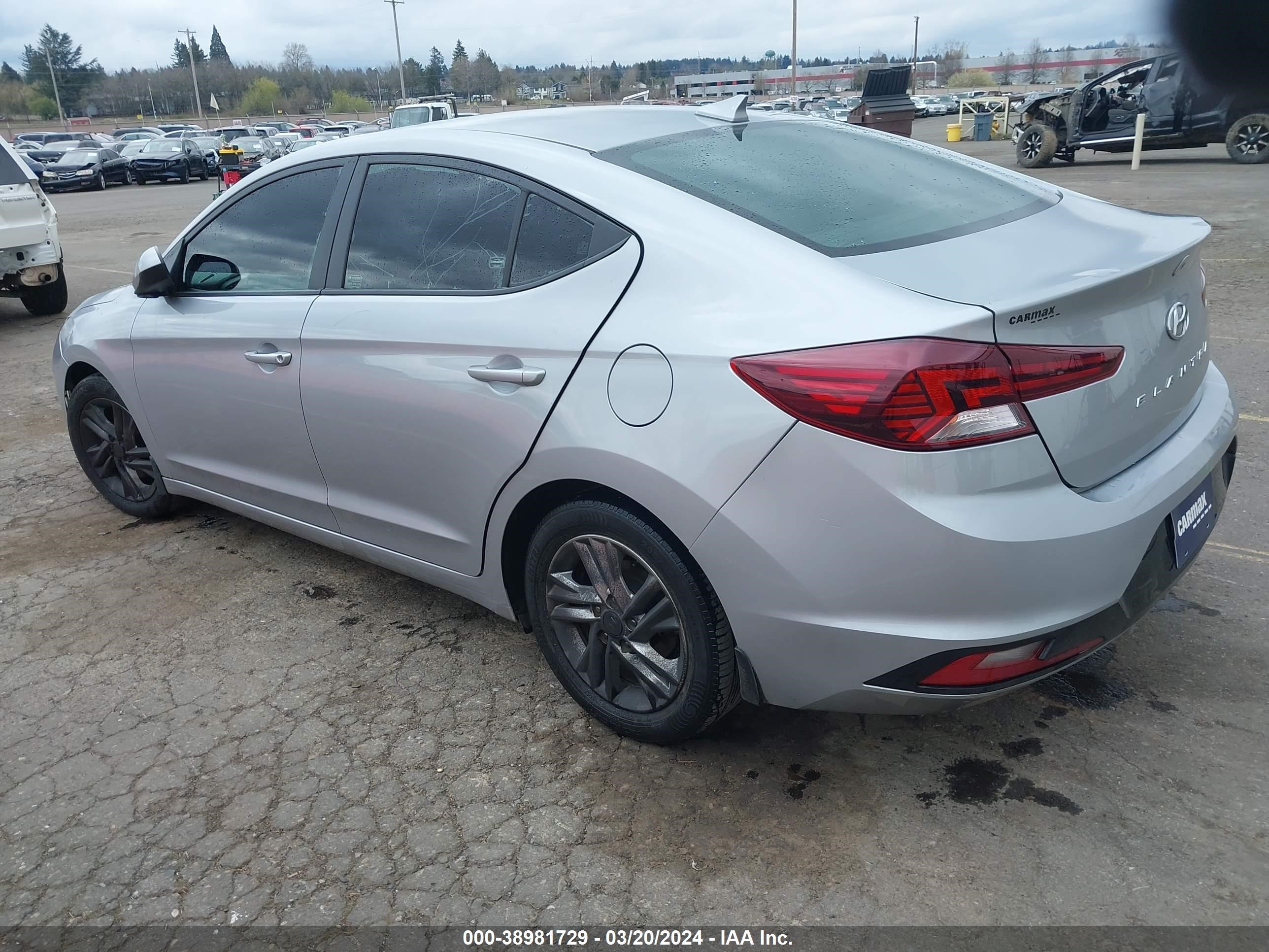 Photo 2 VIN: KMHD84LFXLU928036 - HYUNDAI ELANTRA 