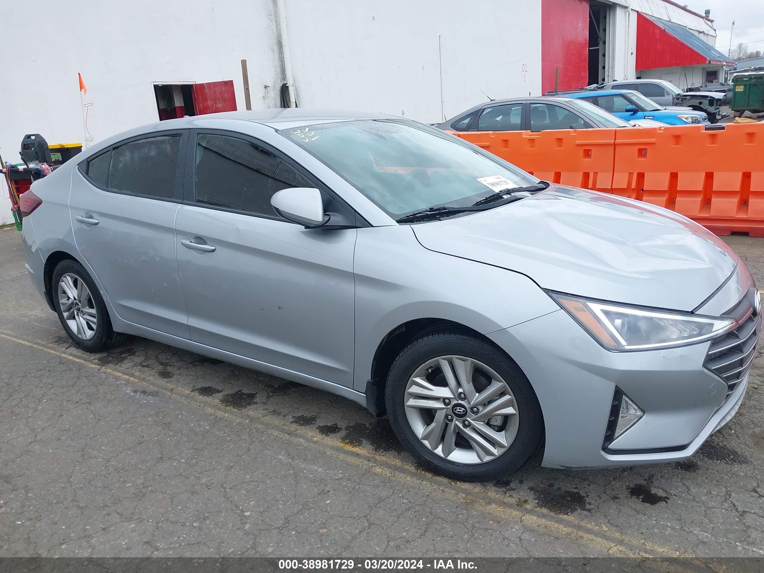 Photo 5 VIN: KMHD84LFXLU928036 - HYUNDAI ELANTRA 