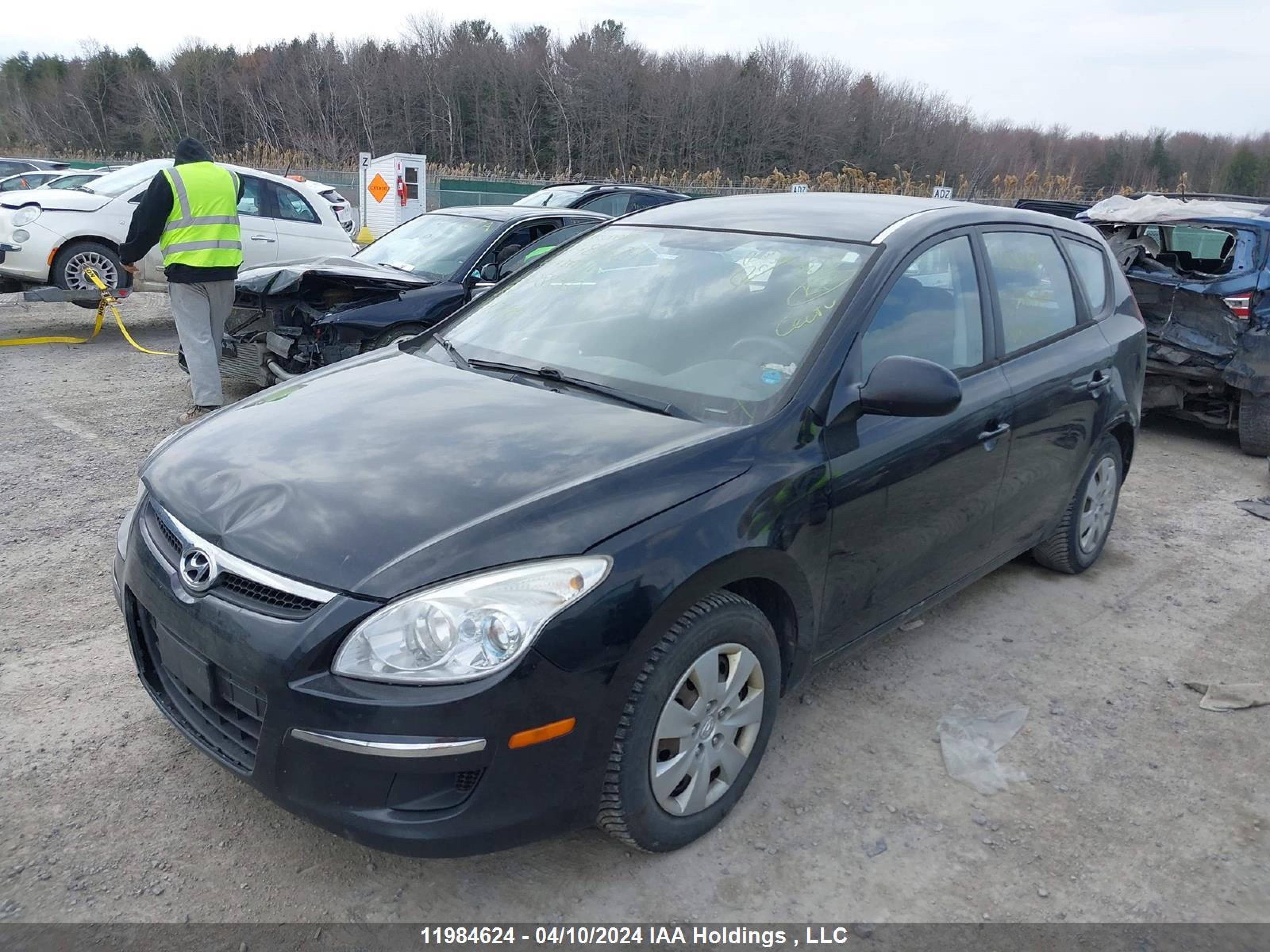 Photo 1 VIN: KMHDB8AE1BU088360 - HYUNDAI ELANTRA 