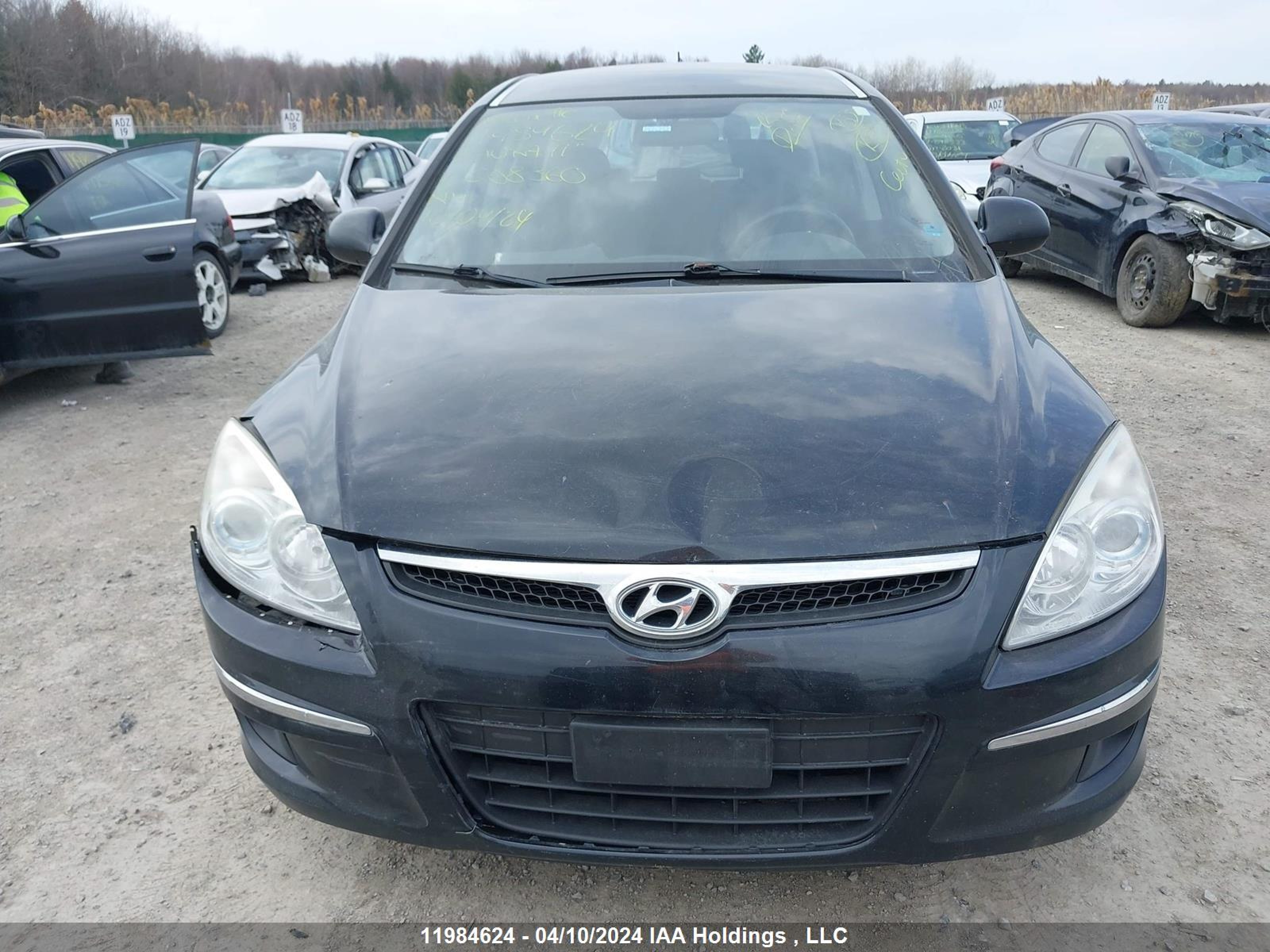 Photo 11 VIN: KMHDB8AE1BU088360 - HYUNDAI ELANTRA 