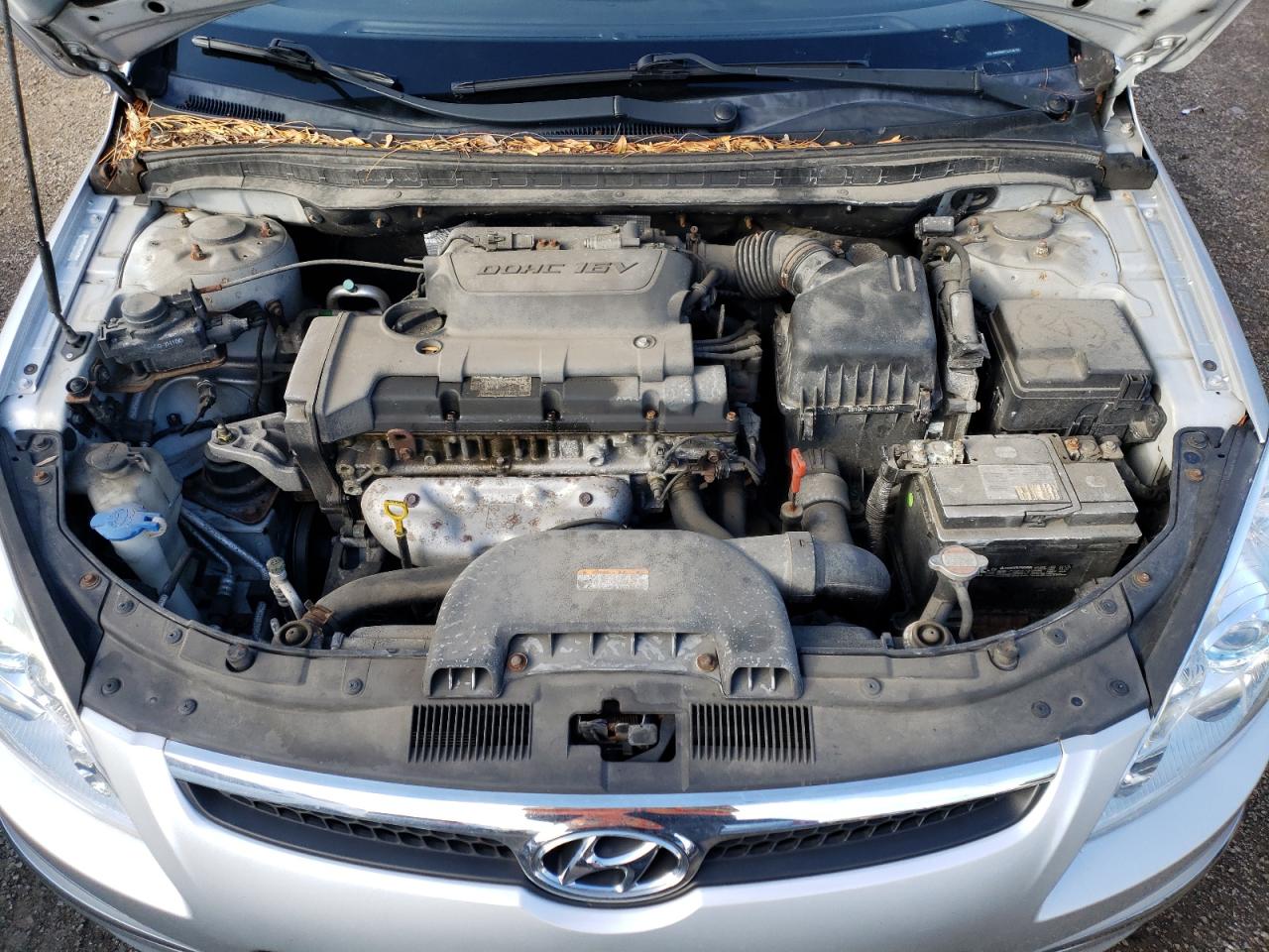 Photo 10 VIN: KMHDB8AE1CU136103 - HYUNDAI ELANTRA 