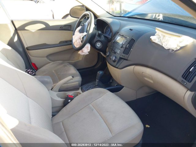 Photo 4 VIN: KMHDB8AE3AU075186 - HYUNDAI ELANTRA TOURING 