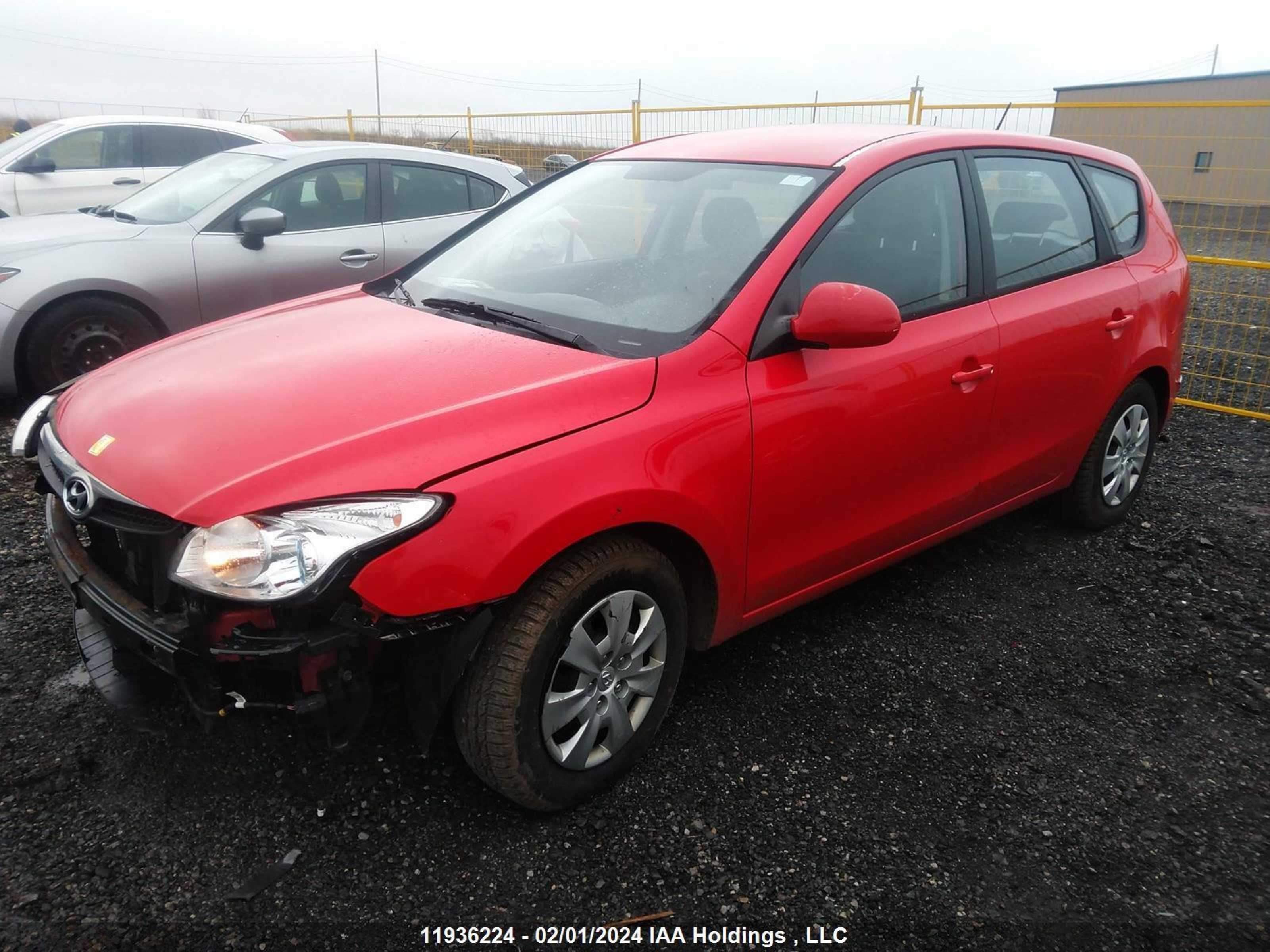 Photo 1 VIN: KMHDB8AE3BU090675 - HYUNDAI ELANTRA 