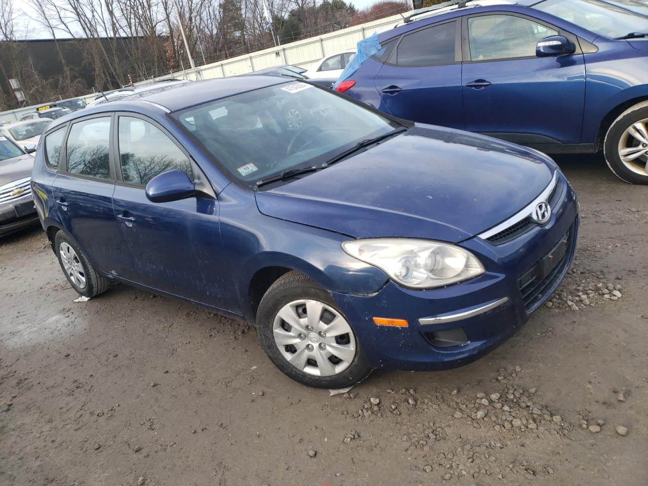 Photo 3 VIN: KMHDB8AE3BU096783 - HYUNDAI ELANTRA 