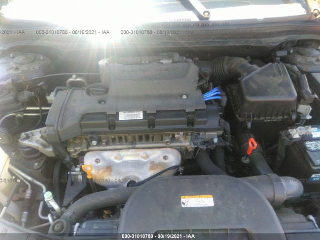 Photo 9 VIN: KMHDB8AE4AU052614 - HYUNDAI ELANTRA TOURING 