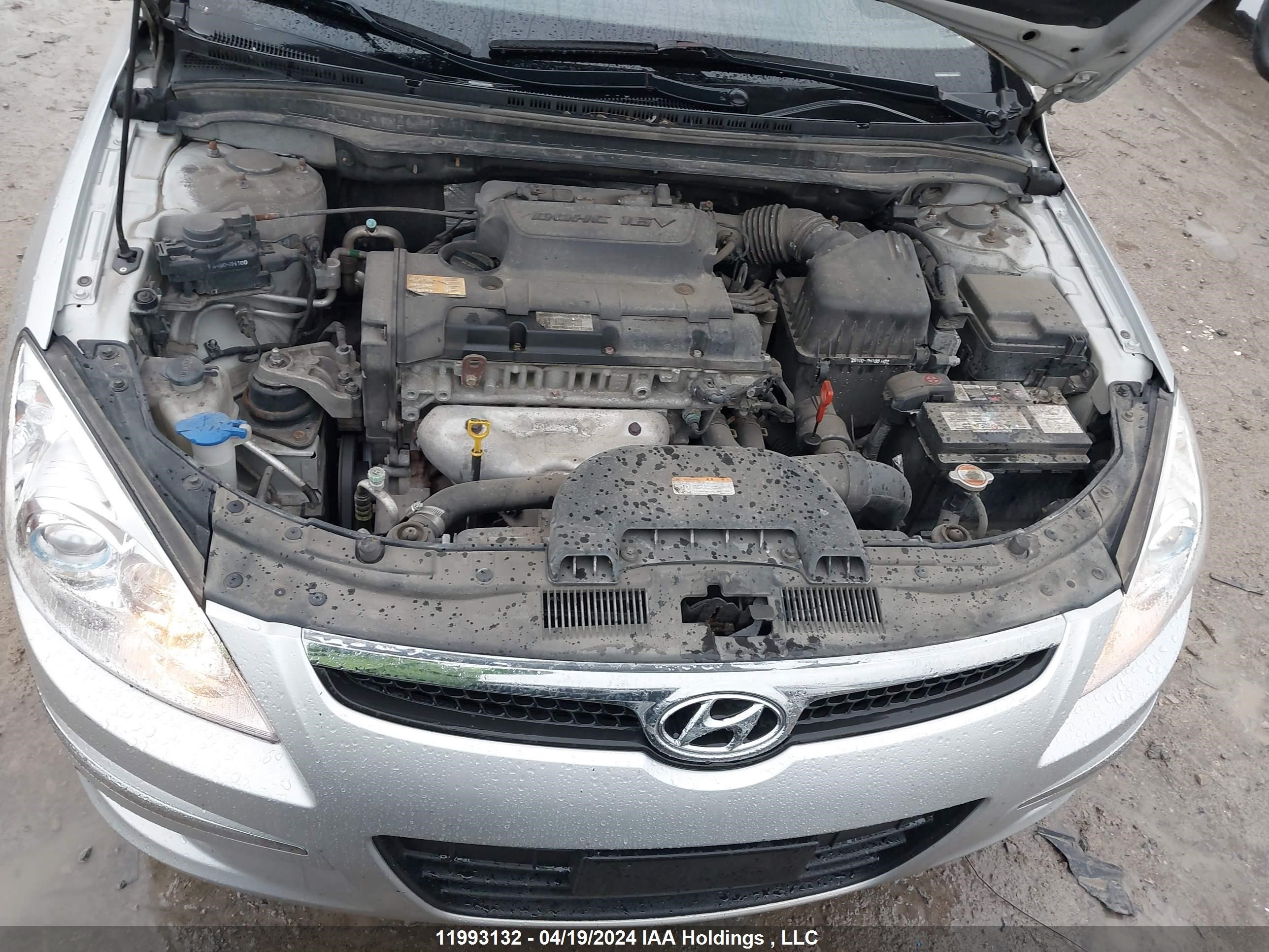 Photo 9 VIN: KMHDB8AE4CU153753 - HYUNDAI ELANTRA 