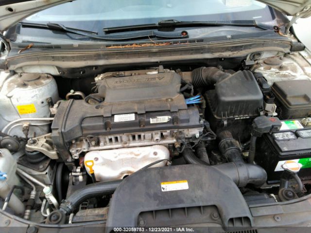 Photo 9 VIN: KMHDB8AE7AU051828 - HYUNDAI ELANTRA TOURING 