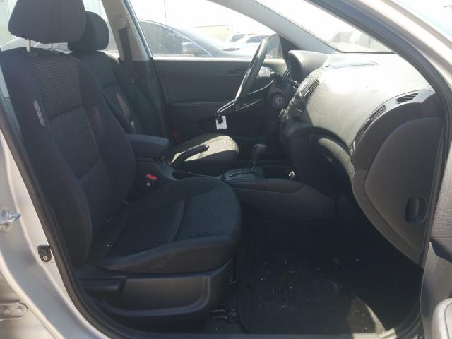 Photo 4 VIN: KMHDB8AE7AU072856 - HYUNDAI ELANTRA GL 