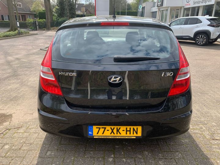 Photo 9 VIN: KMHDC51DP8U001267 - HYUNDAI I30 