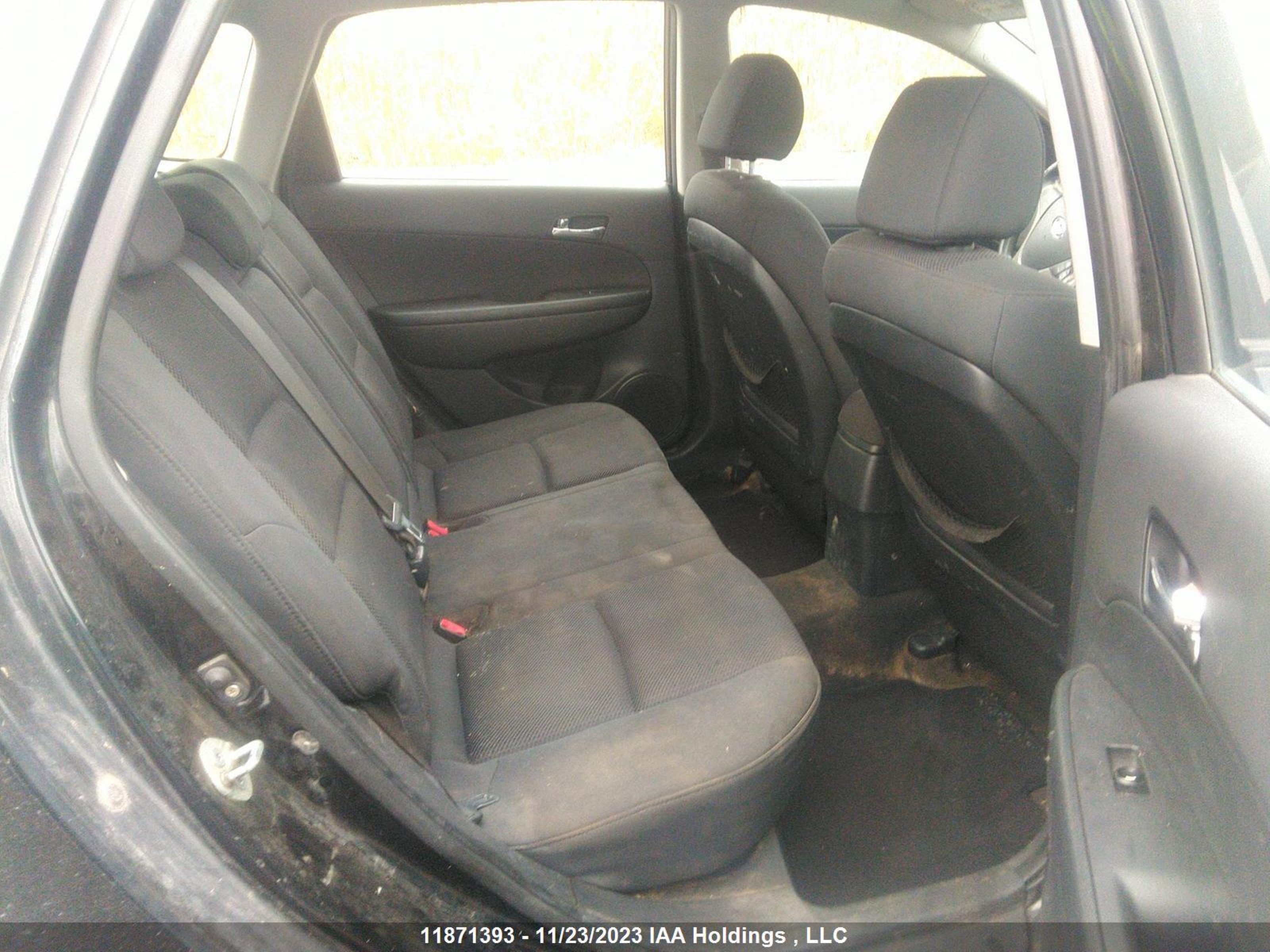 Photo 7 VIN: KMHDC85EX9U045203 - HYUNDAI ELANTRA 