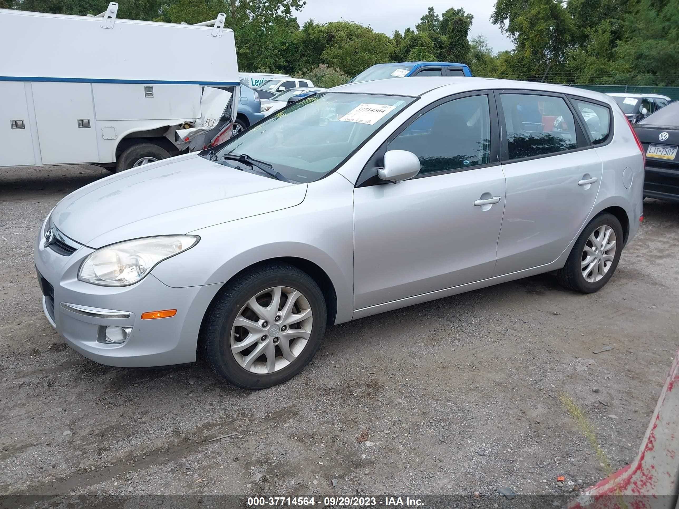 Photo 1 VIN: KMHDC86E99U045630 - HYUNDAI ELANTRA 