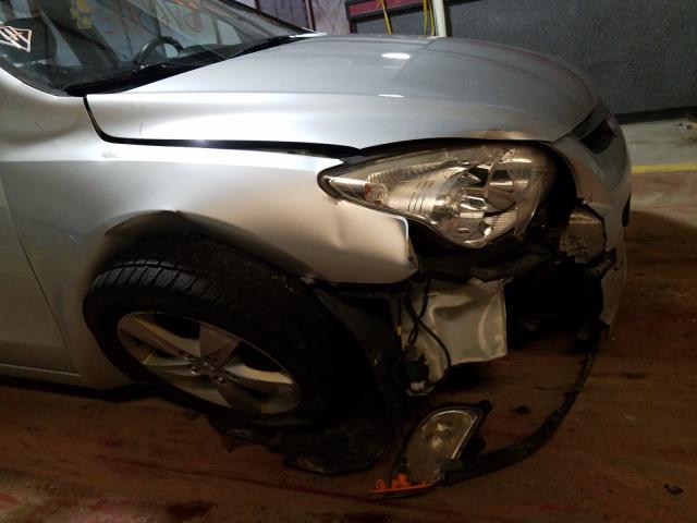 Photo 8 VIN: KMHDC8AE0CU130564 - HYUNDAI ELANTRA TO 