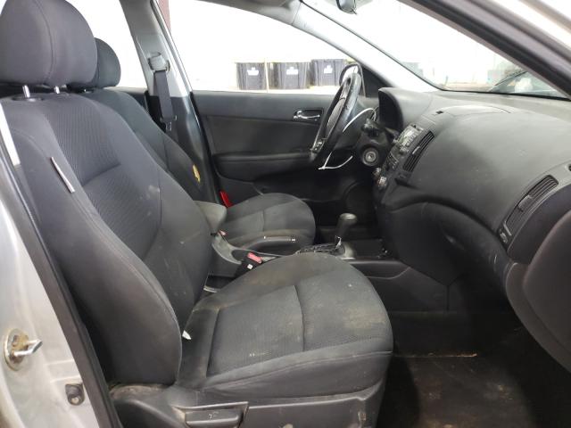 Photo 4 VIN: KMHDC8AE2AU050700 - HYUNDAI ELANTRA TO 