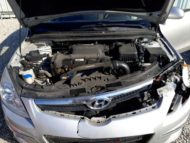 Photo 10 VIN: KMHDC8AE2AU064869 - HYUNDAI ELANTRA 