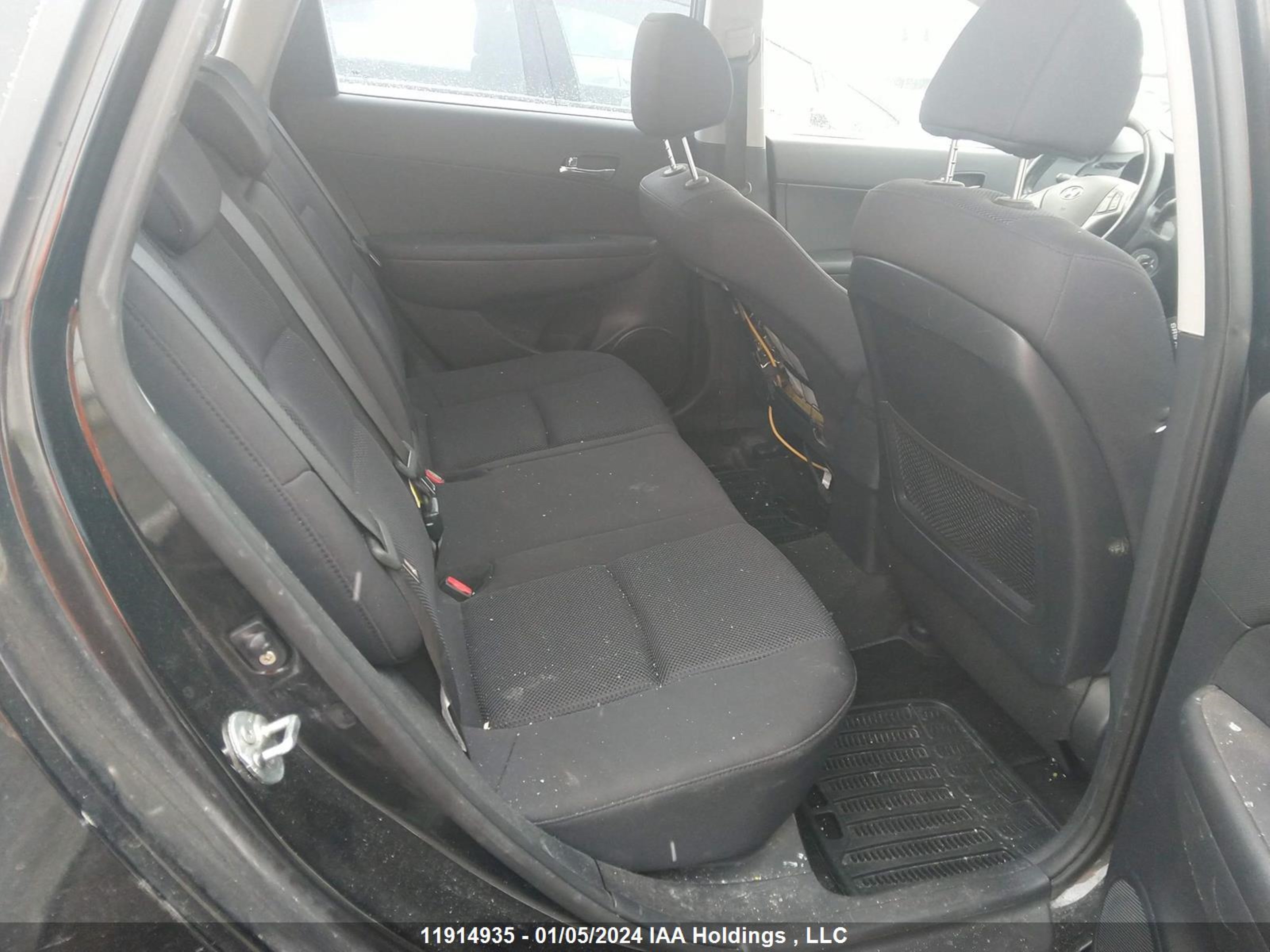 Photo 7 VIN: KMHDC8AE3CU150825 - HYUNDAI ELANTRA 