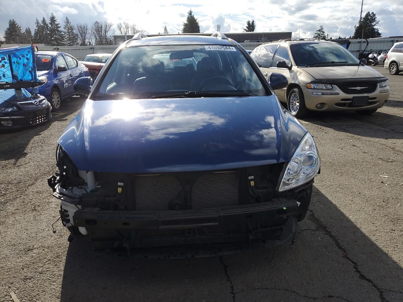 Photo 4 VIN: KMHDC8AE4BU118075 - HYUNDAI ELANTRA 