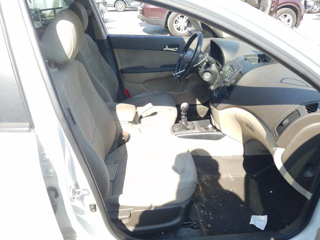 Photo 4 VIN: KMHDC8AE9AU075240 - HYUNDAI ELANTRA TO 