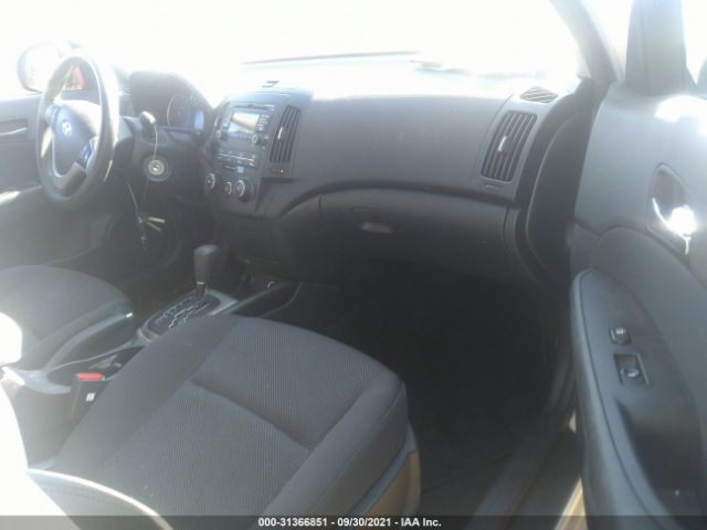 Photo 4 VIN: KMHDC8AE9BU089995 - HYUNDAI ELANTRA TOURING 