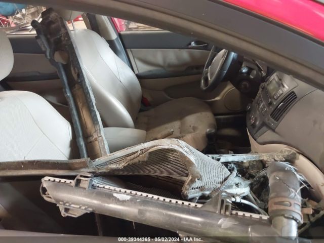 Photo 4 VIN: KMHDC8AE9BU095988 - HYUNDAI ELANTRA TOURING 