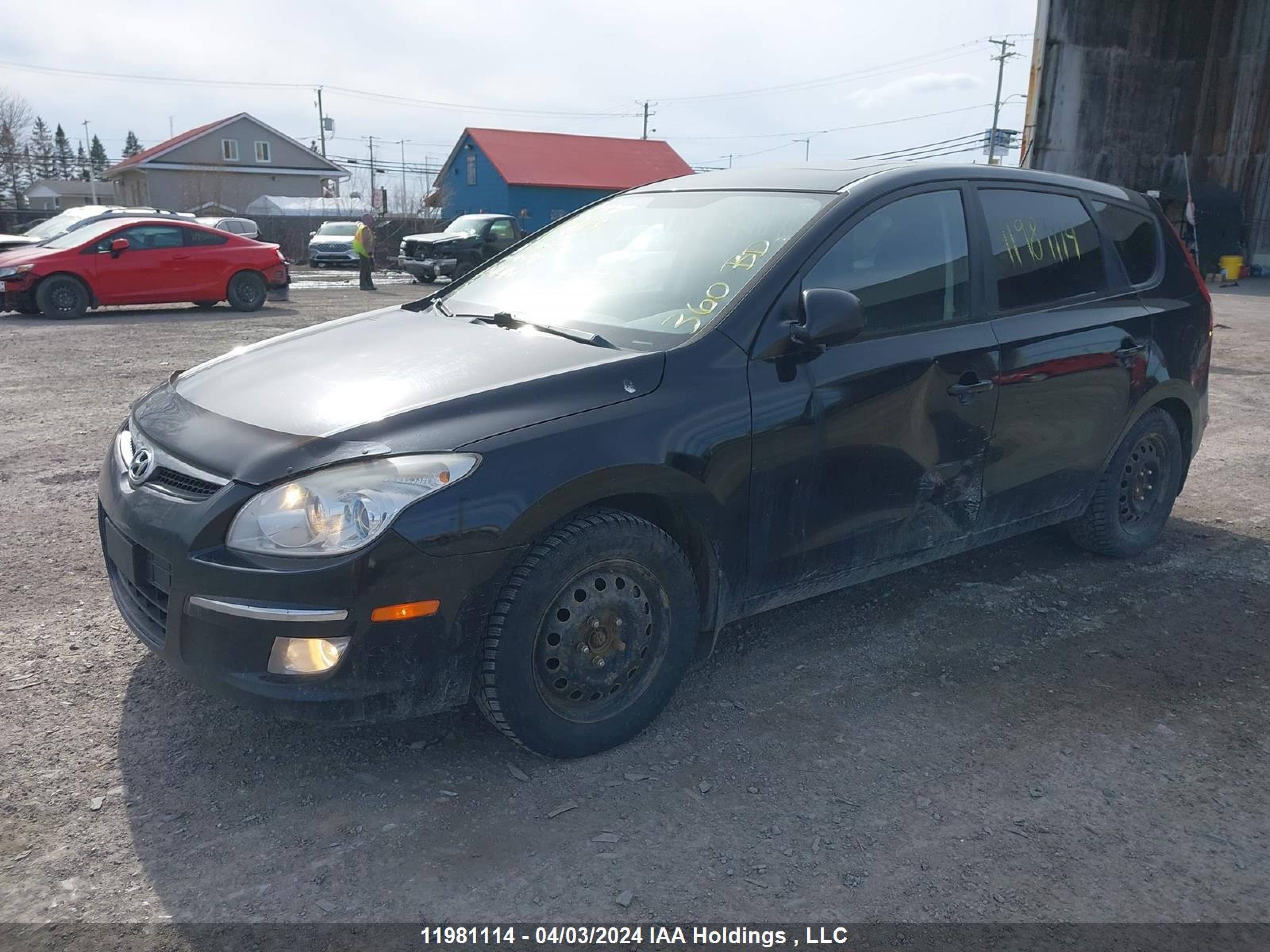 Photo 1 VIN: KMHDC8AEXBU093747 - HYUNDAI ELANTRA 