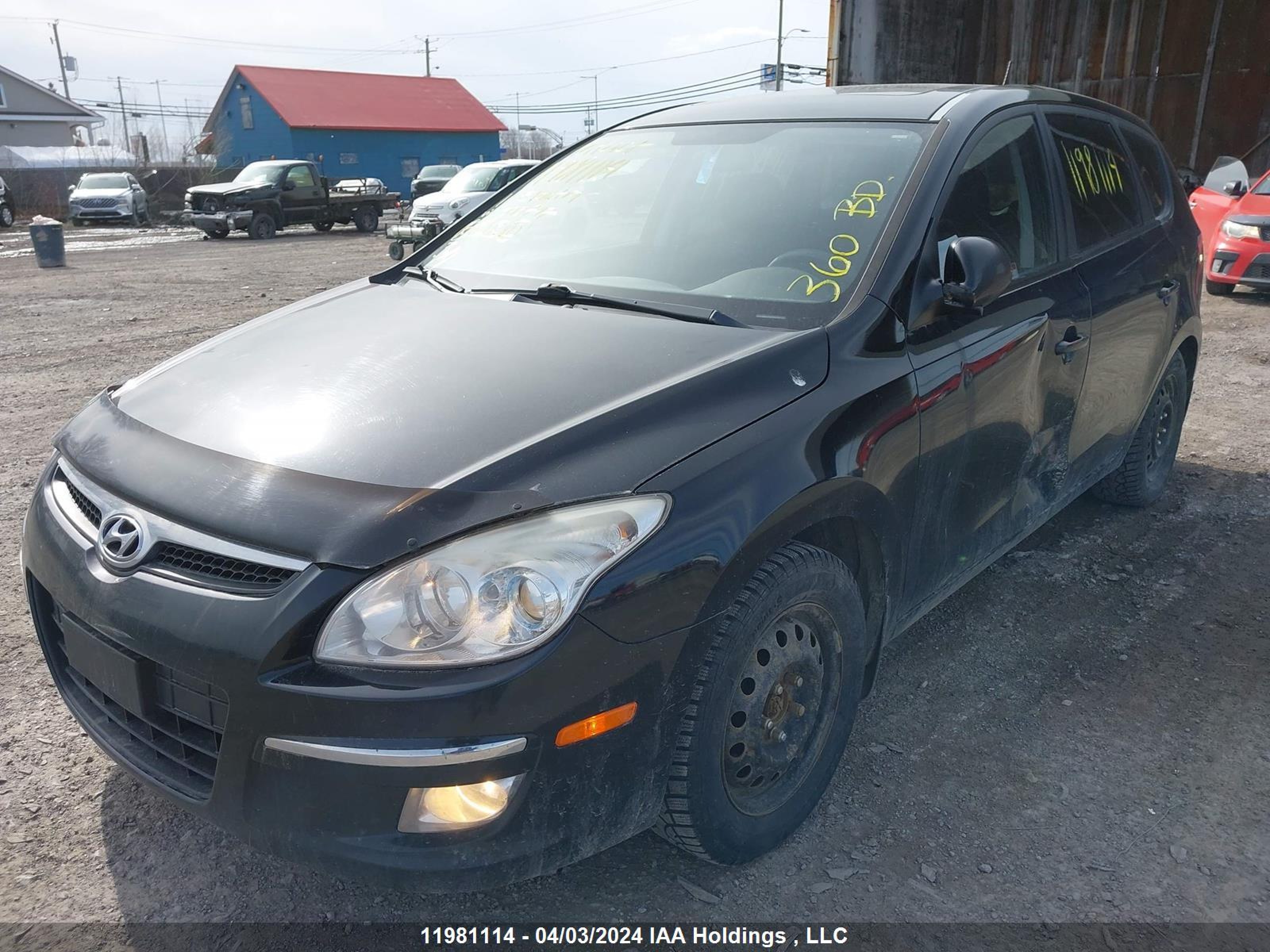 Photo 5 VIN: KMHDC8AEXBU093747 - HYUNDAI ELANTRA 