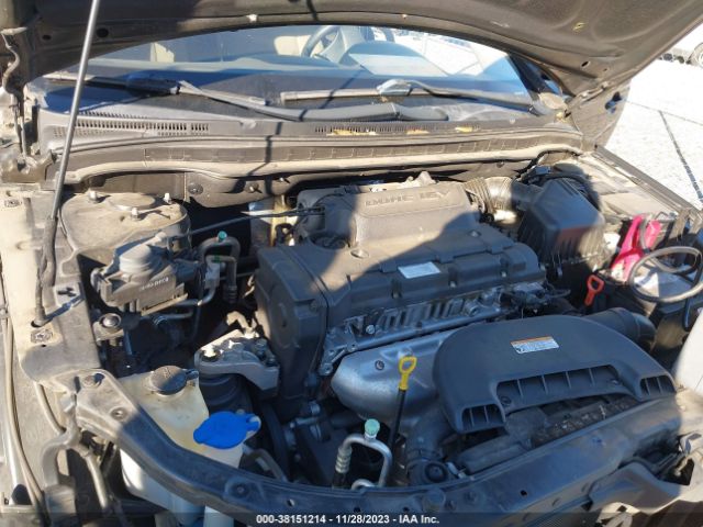 Photo 9 VIN: KMHDC8AEXBU122521 - HYUNDAI ELANTRA TOURING 