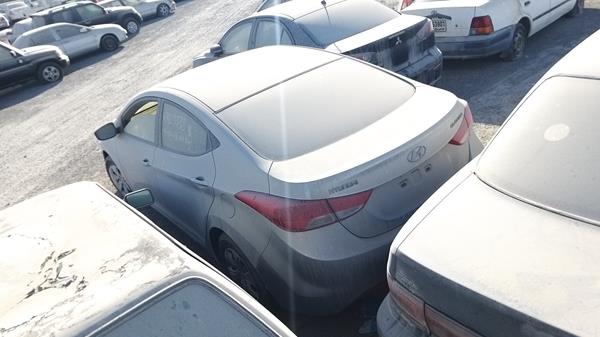 Photo 6 VIN: KMHDG41C0DU665679 - HYUNDAI ELANTRA 