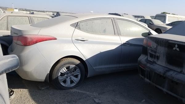 Photo 8 VIN: KMHDG41C0DU665679 - HYUNDAI ELANTRA 