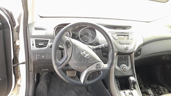 Photo 11 VIN: KMHDG41C0EU838828 - HYUNDAI ELANTRA 